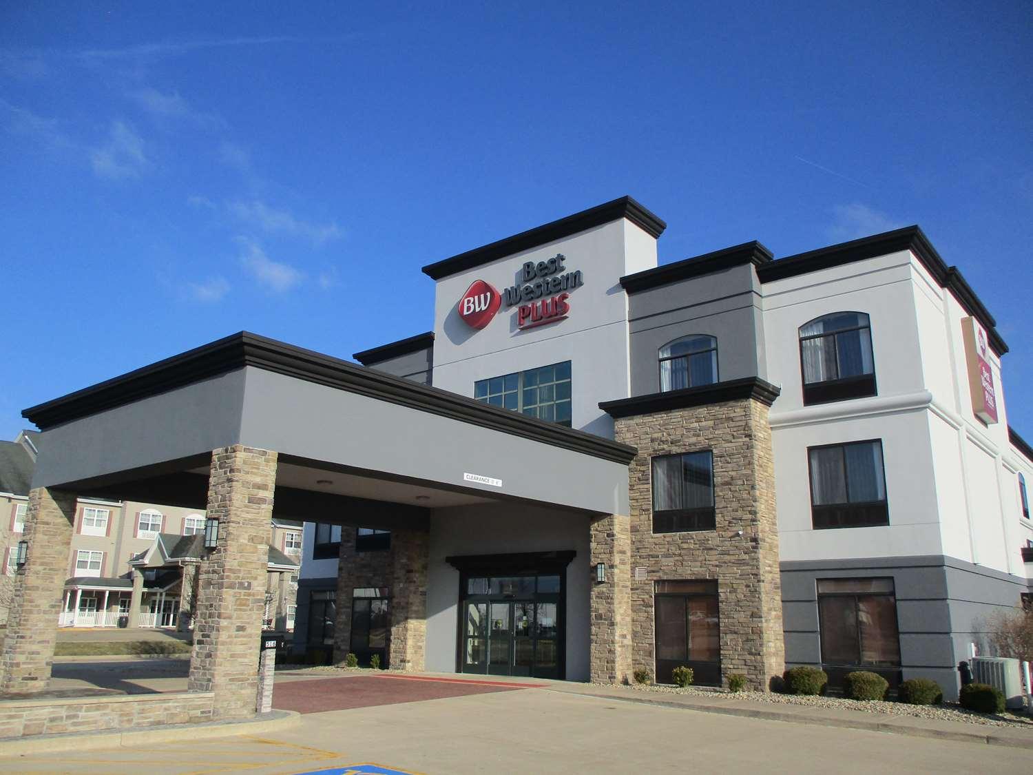 Best Western Plus Champaign/Urbana Inn Buitenkant foto